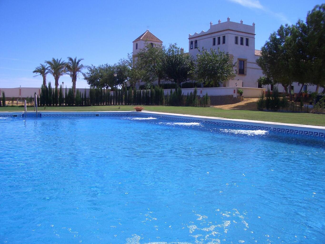 Hacienda Los Jinetes Carmona  Facilidades foto